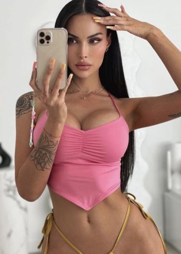 Эвелина, Г. Белоярский